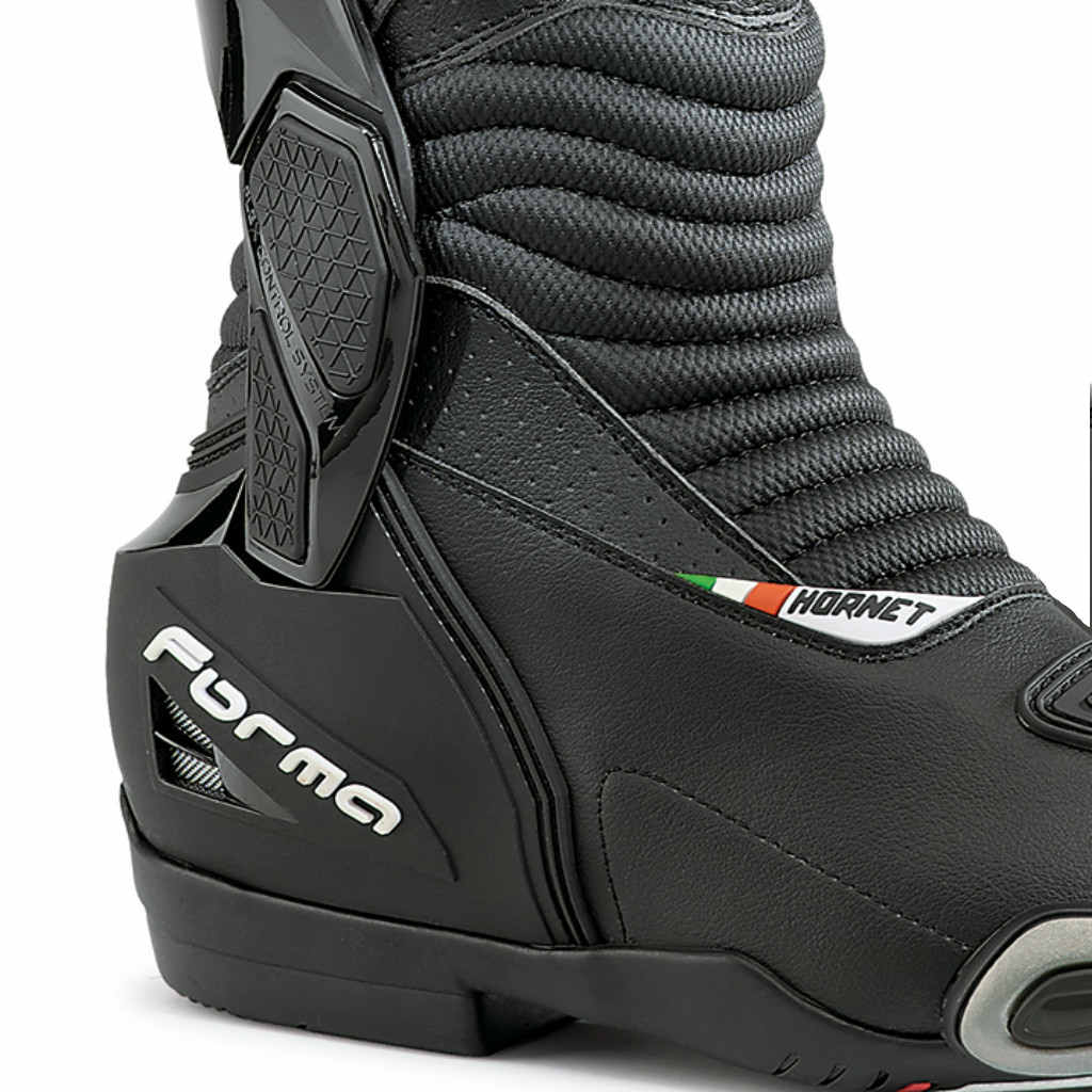 Forma Hornet motorcycle boots black heel